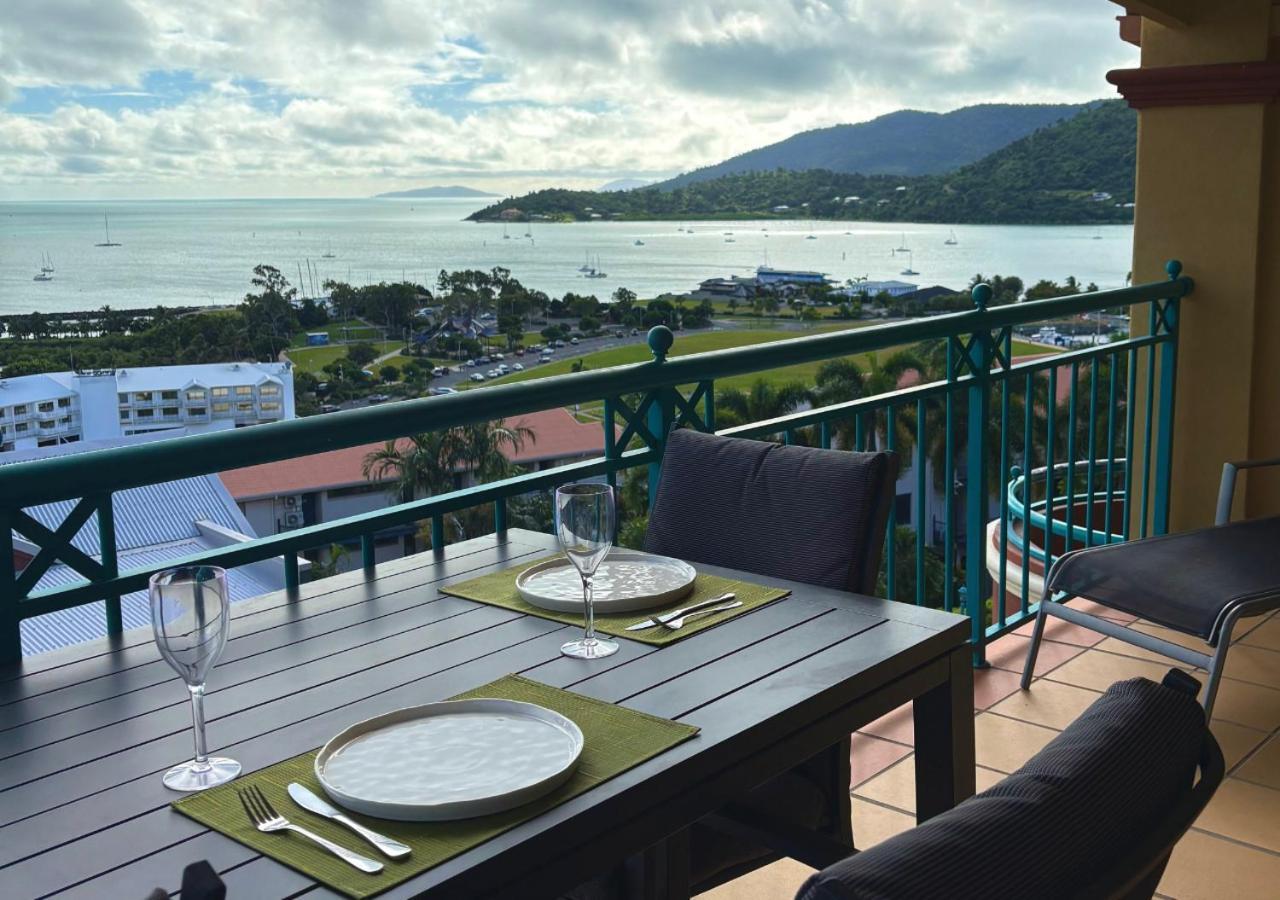 Toscana Village Resort Airlie Beach Exterior photo