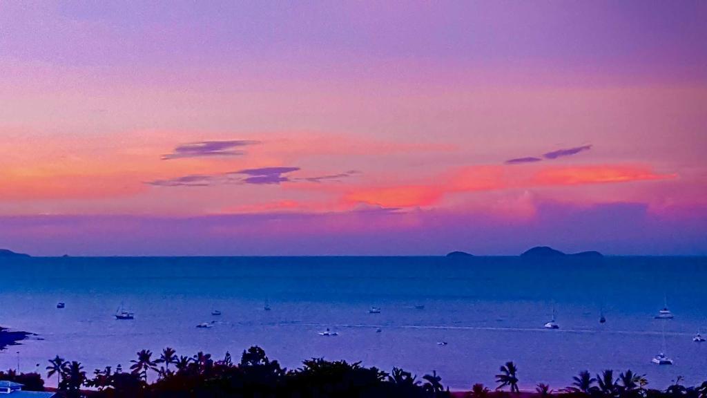 Toscana Village Resort Airlie Beach Exterior photo