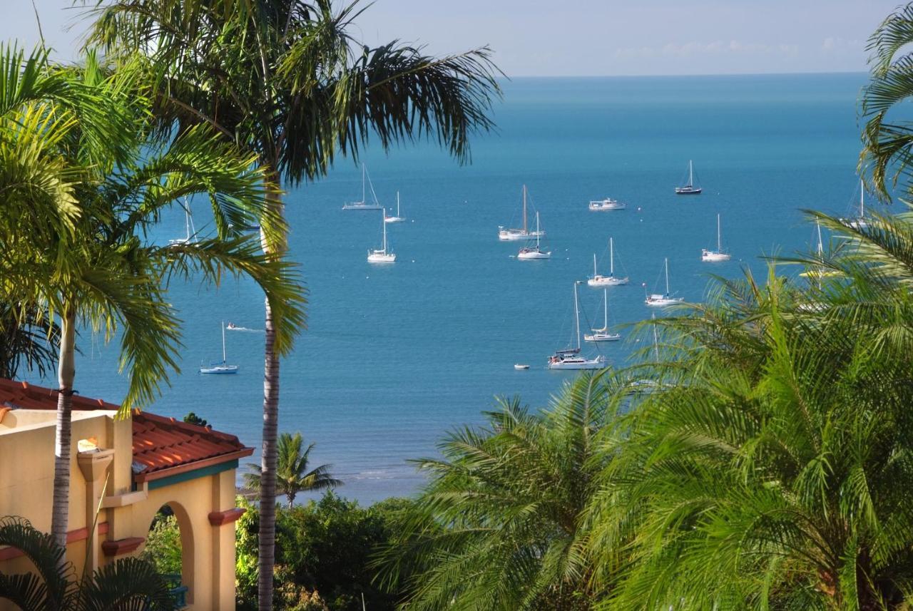 Toscana Village Resort Airlie Beach Exterior photo