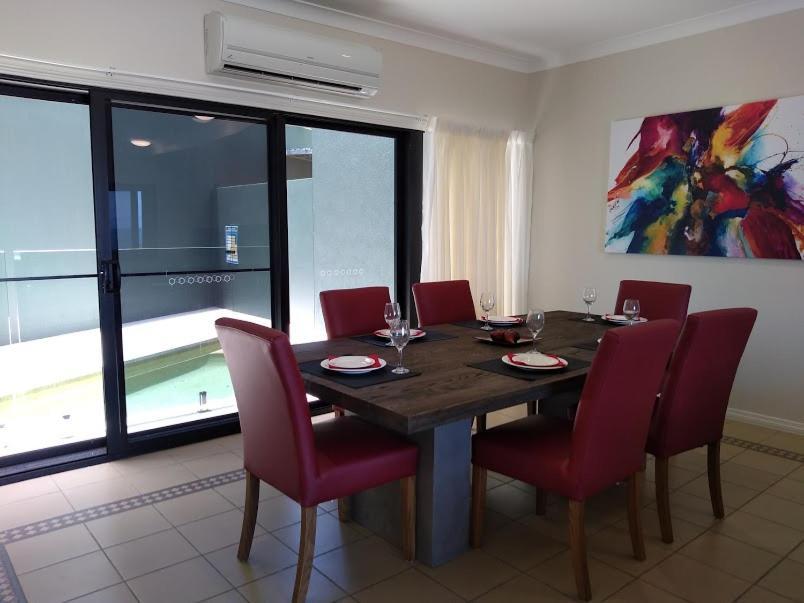 Toscana Village Resort Airlie Beach Exterior photo